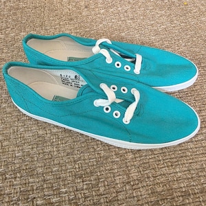 Vintage Canvas Sneakers Teal Blue Lace Up nwot Shoes Women's Size 6.5 keds-like
