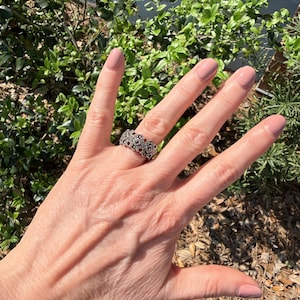 Vintage Marcasite Ring | Sterling Silver | Size 6 | Detailed Wide Band image 5