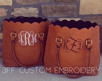 Personalized Monogrammed Brown Faux Leather Scalloped Bag/Scalloped Tote/Scalloped Purse/Gift for Friend/Mother's Day Gift/XMAS Gift