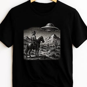 UFO Western Shirt, Retro T-Shirt, Cowboy Tshirt, Rodeo T Shirt, Wild West Shirt, Vintage Tee, Unisex, Alien Shirt, Spaceship Clothing