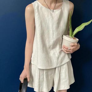 LinaSet Linen Co-Ord – Women’s 2-Piece Vintage Sleeveless Top & Shorts Suit for Summer 2025