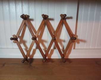 Vintage Accordian Folding Wooden Mug Rack, 10 Peg Rack, Jewelry Rack