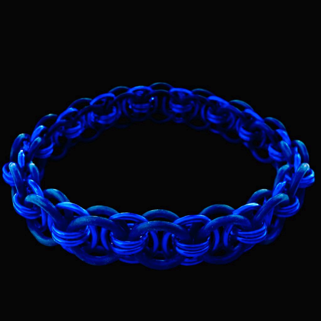 Cosmic Indigo Stretchy Chainmaille Clasp-less Bracelet