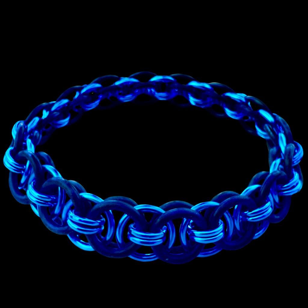 Galaxy Teal Stretchy Chainmaille Clasp-less Bracelet