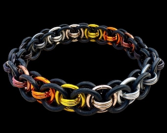 Rekbare armband met helmmotief en berenmotief, bruinzwart LGBTQ-sieraden