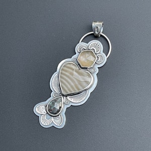 Banded agate, gray moonstone and kyanite Healing heart pendant