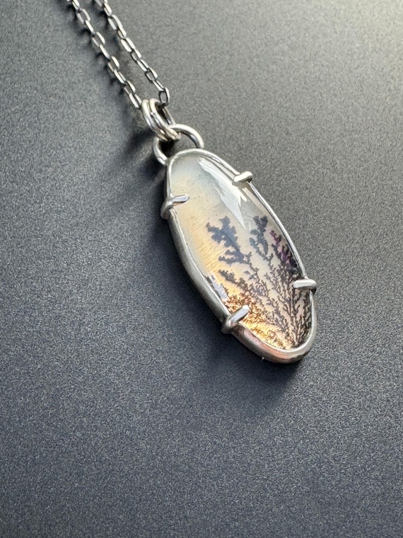 Dendritic agate pendant