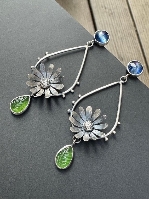 Handmade daisy earrings with kyanite and serpentine