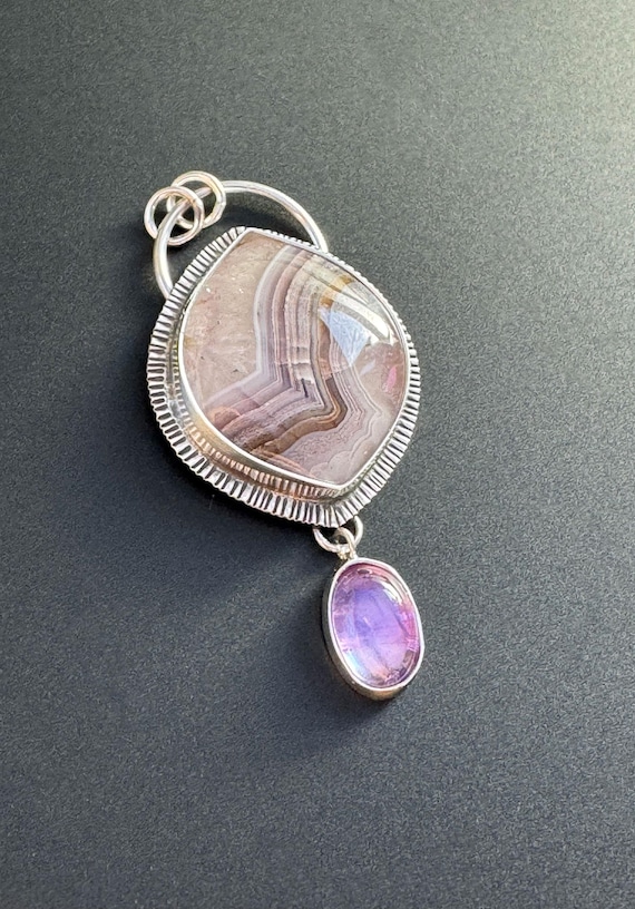 Agua neuva agate pendant with amethyst