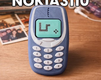 ノキア風フィジェットキーホルダー、レトロな電話型クリッカー、2000年代の懐かしいおもちゃ、ストレス解消ギフト