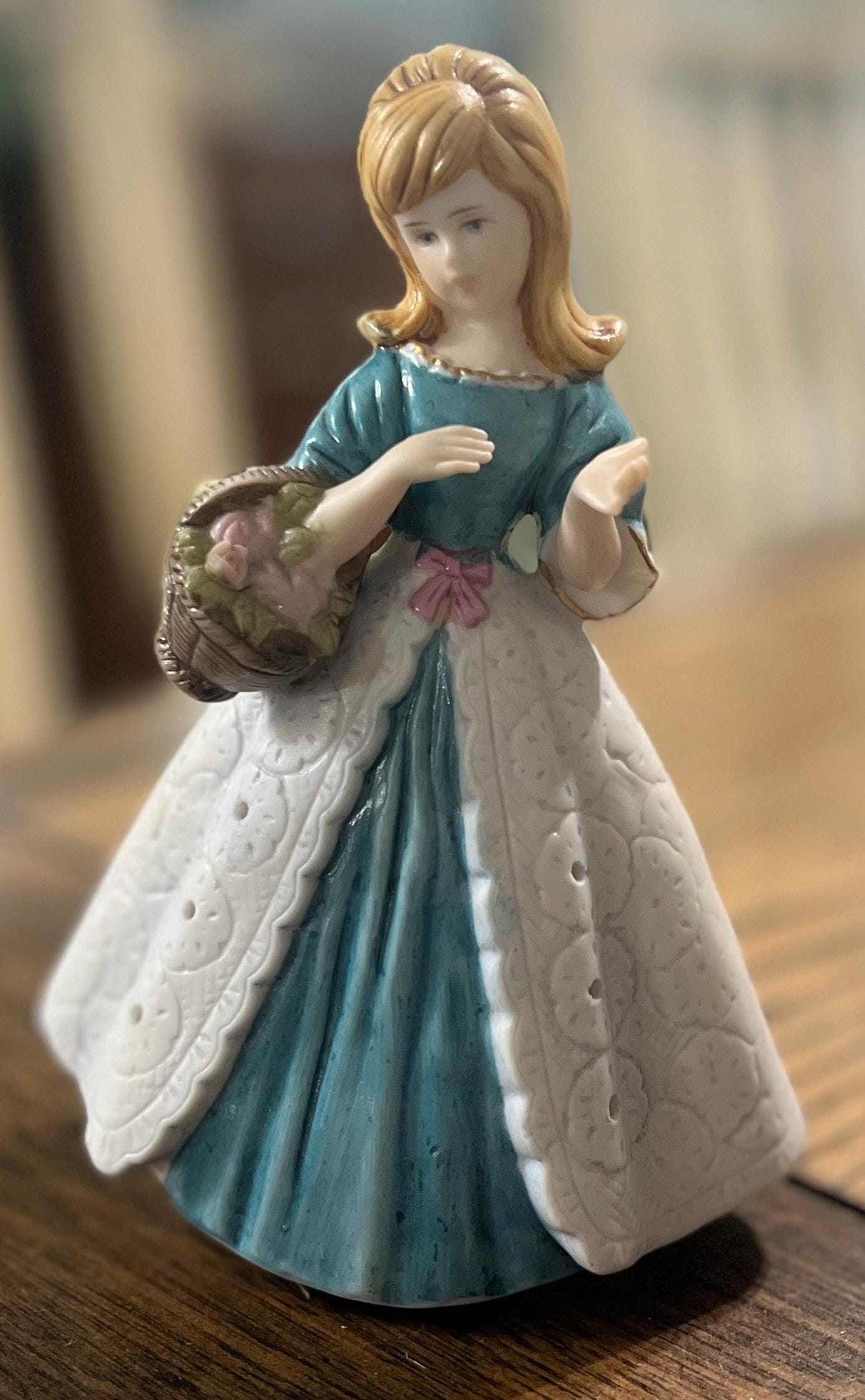 Ardalt Figurine Lady - Etsy