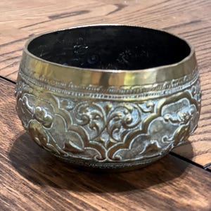 Vintage Etched Brass Bowl | Boho Home Decor | Ornate Floral Design | Altar Dish | Indian Brass | Mid-Century Accent Bowl