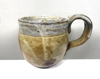 Hand Thrown Stoneware Mug, Vintage Warm Apricot Glaze, Comfort Handle (8 oz)