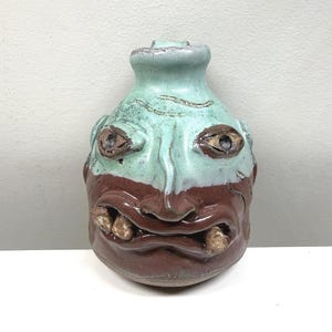 Folk Art Pottery Face Krug mit Persönlichkeit Einzigartiges Dekor im südlichen Stil, einzigartiges Handwerker-Geschenk, gestempelt / signiert / nummeriert 30