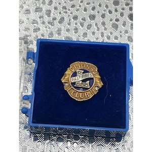 Lions club lapel pin - Etsy 日本