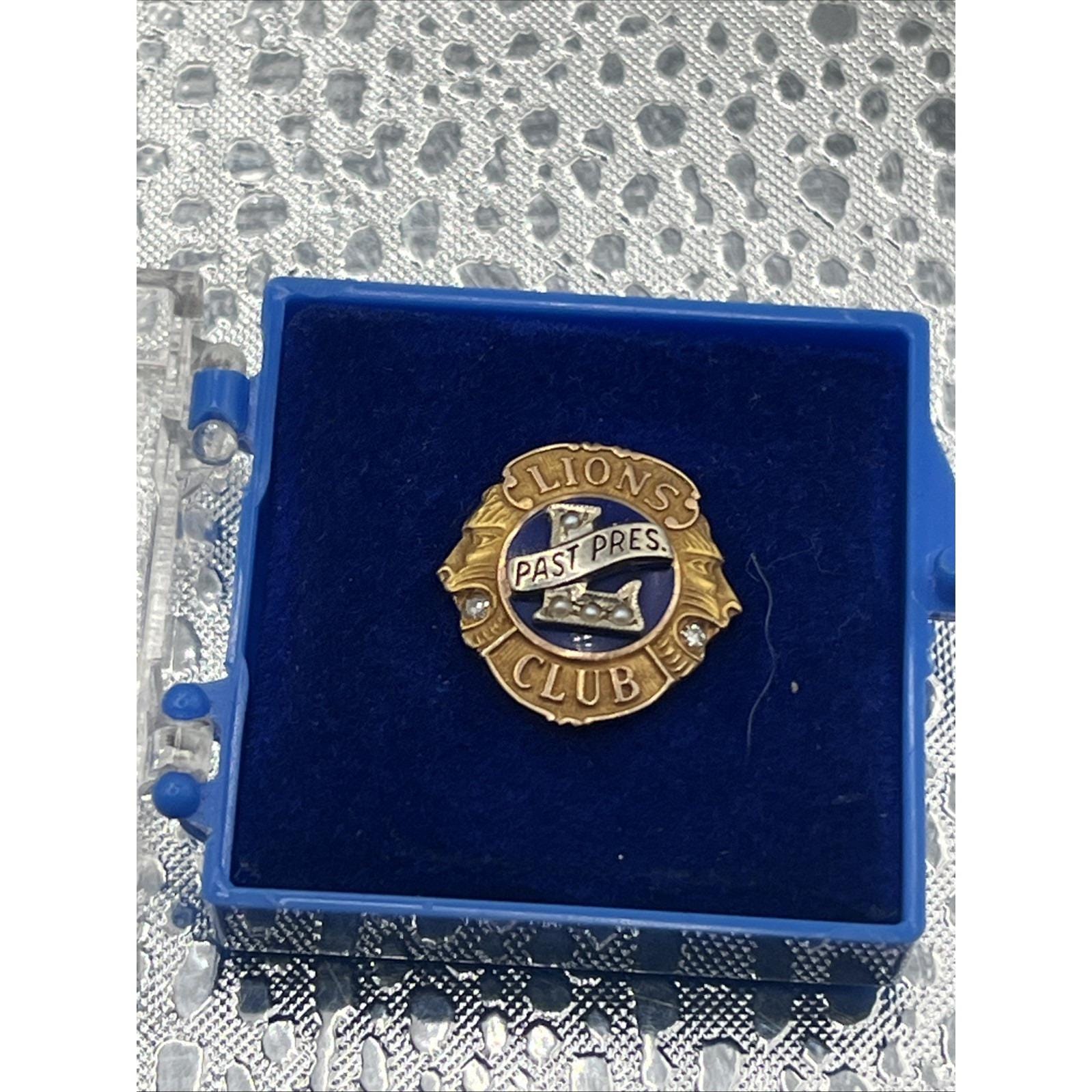 Lions club pins - Etsy 日本
