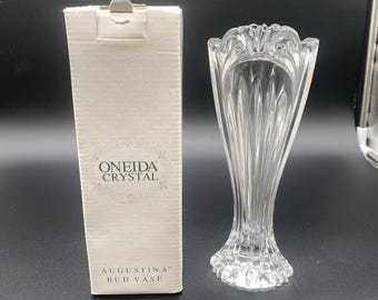 Oneida Augustina 8" Solid Crystal Vase Germany 1994 C032 104 w/Label & Box Mint
