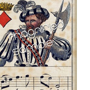 Puede incluir: Una carta de juego vintage que representa el Jack of Diamonds. La carta representa a un hombre con una camisa a rayas y un sombrero sosteniendo una alabarda. La carta est&aacute; rodeada por un borde decorativo.