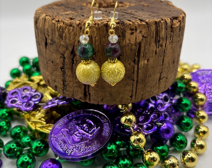 Mardi Gras | New Orleans | Gold Foil with Zoisite Geen and Purple  Gemstone | Mardi Gras Earrings