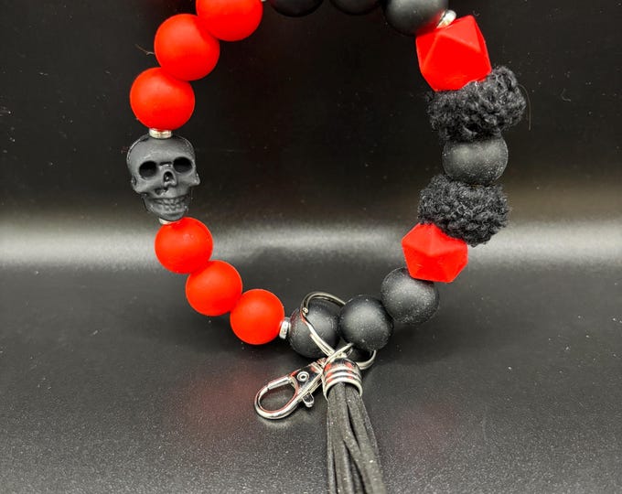 Black Skull Beaded Wristlet Keychain  | Keychain with Silicone and tassel | Keychain | Key Fob | Wristlet