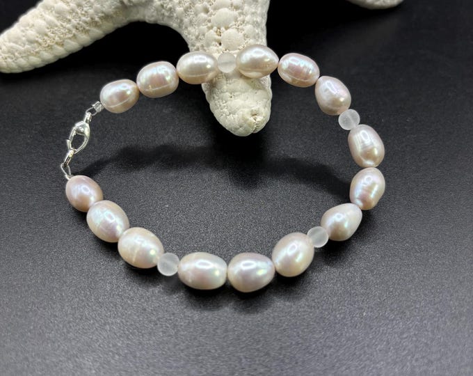 Freshwater Pearls and Clear Seaglass Bracelet | Freshwater Pearls | Seaglass Bracelet | Pearl Bracelet