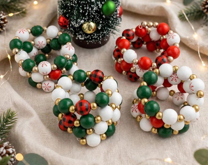 Christmas Buffalo Plaid Bead Bracelet |  Christmas Bracelet | Holiday Bracelet | Memory Wire Bracelet | Multi Strand | Large Wood Beads