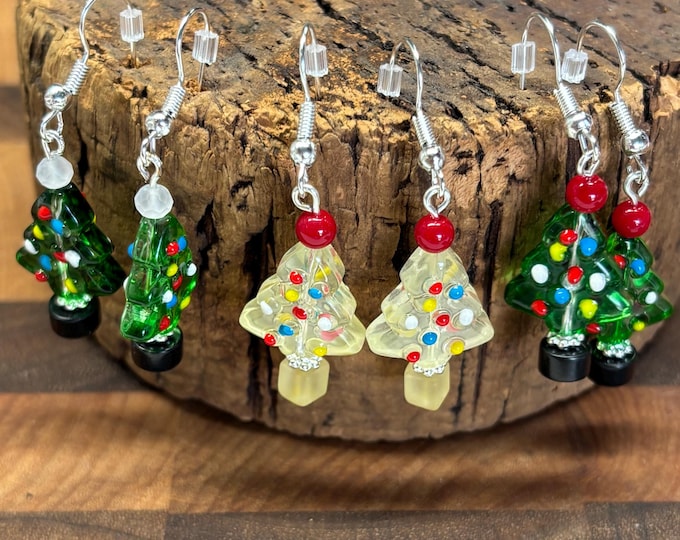 Lampwork Christmas Tree Earrings | Holiday Earrings | Christmas Earrings |