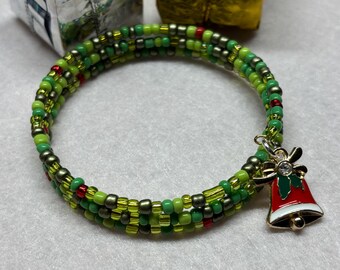 Christmas Seed Bead Bracelet with Charm |  Christmas Bracelet | Holiday Bracelet | Memory Wire Bracelet | Multi Strand
