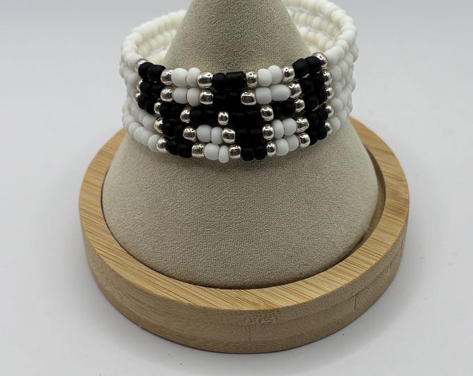 Boho Style Seed Bead Bracelet | Memory Wire Bracelet | Multi-Strand Bracelet | Feather charm