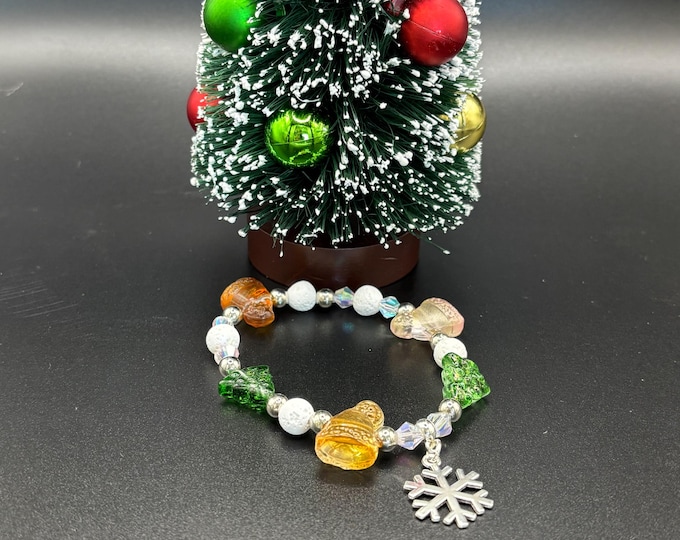 Lampwork Glass Christmas Bracelet: Holiday Stretch Jewelry