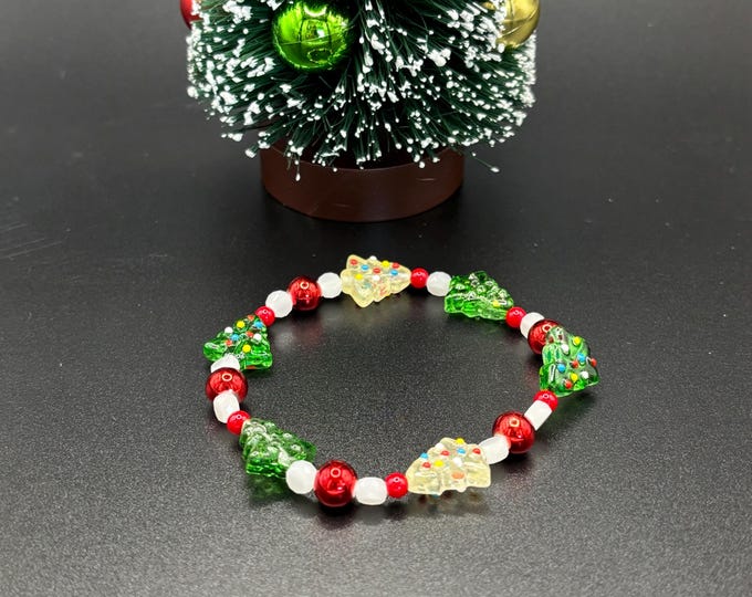 Lampwork Glass Christmas Bracelet: Holiday Tree Stretch Bracelet