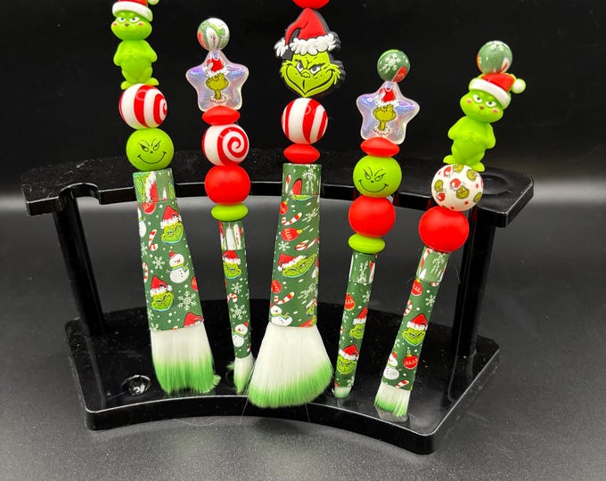 Makeup Brushes Set of 5 | Grinch Theme| Beaded Makeup Brushes | Gift Set