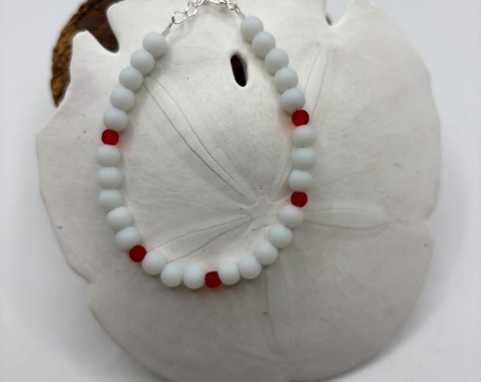 White Seaglass Bracelet | Red Seaglass | Seaglass Bracelet | 6 mm beads