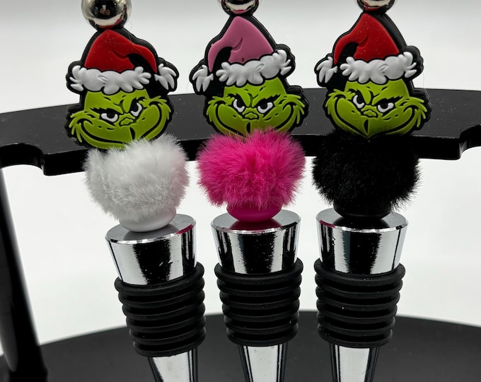 A Christmas Wine Bottle Stopper :  Silicone Beaded Bottle Stopper | Grinch with Fur Theme | Grinches | Barware
