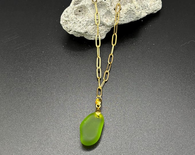 Green Seaglass Necklace | Green Seaglass | Seaglass Necklace |  Paper Clip Style Jewelry Gold Chain | Seaglass Pendant