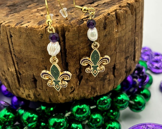 Mardi Gras | New Orleans | Fleur-de-Lis earrings |  Mardi Gras Earrings | Freshwater Pearl accents
