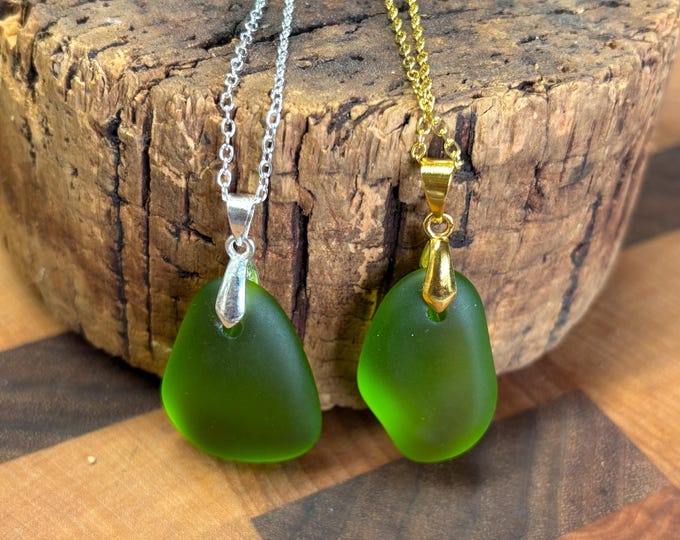 Green Seaglass Necklace | Green Seaglass | Seaglass Necklace |  Seaglass on Silver or Gold Chain | Seaglass Pendant