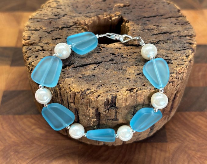Blue Seaglass Bracelet | Blue Seaglass |  White Pearls | Seaglass Bracelet