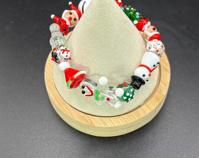Lampwork Glass Christmas Bracelet:  Holiday  Jewelry Stretch Bracelet |