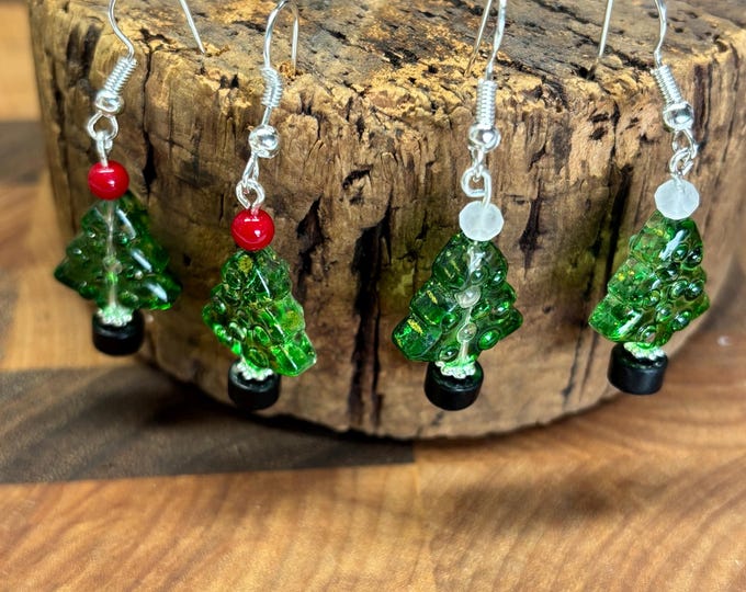 Lampwork Christmas Tree Earrings | Holiday Earrings | Christmas Earrings |