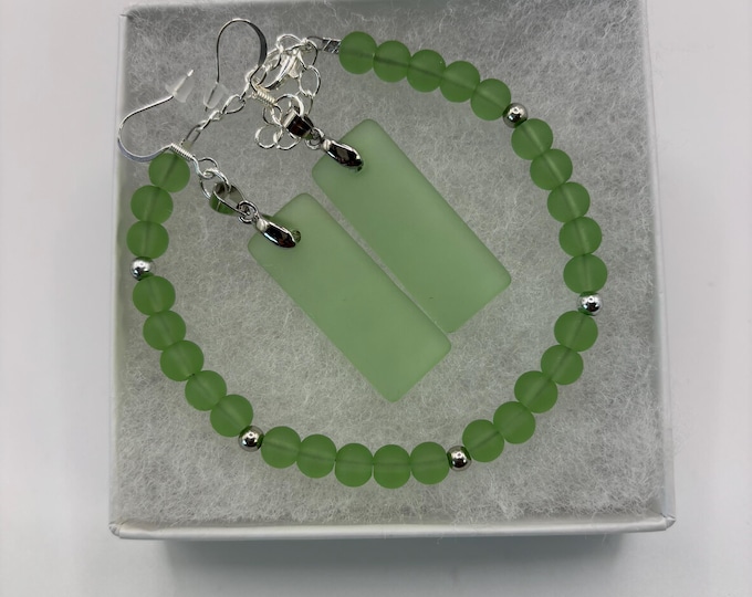 Seaglass Gift Set | Seaglass Jewelry | Seaglass Earrings |  Seaglass Memory Wire Bracelet |