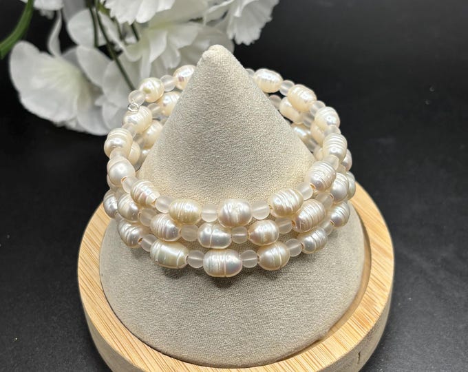 Freshwater Pearls and White Seaglass Memory Wire Bracelet | Seaglass Jewelry | Beach Glass Bracelet |