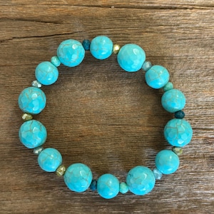Turquoise Howlite Gemstones | Gemstone bracelet  | Stretch Bracelet