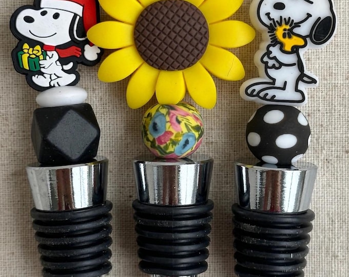 Beagle Sunflower Wine Bottle Stopper :  Silicone Beaded Bottle Stopper | Barware |