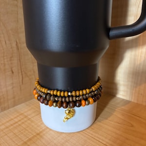 Stanley Cup Armband aus Holz | Bechertasse Zubehör | Stanley Bettelarmband | Becher Armband | Dehnbares Cup-Armband
