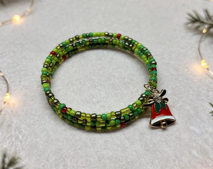 Christmas Seed Bead Bracelet with Charm |  Christmas Bracelet | Holiday Bracelet | Memory Wire Bracelet | Multi Strand