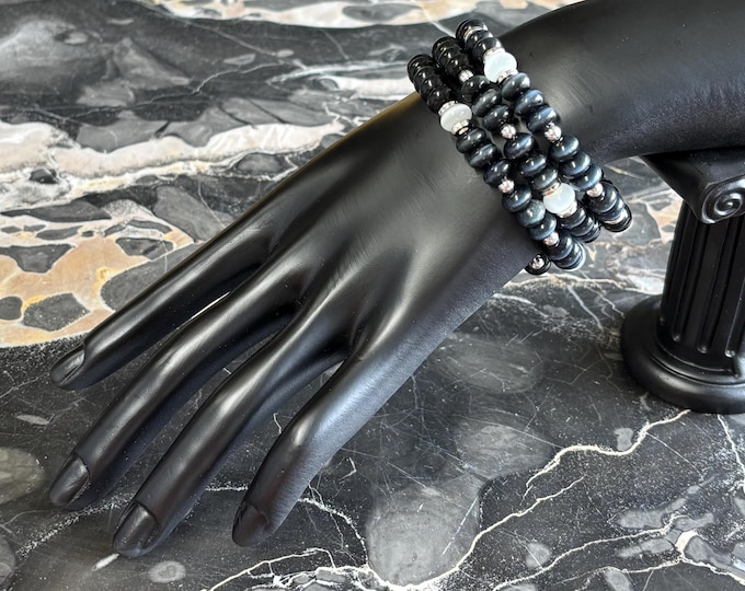 Cats Eye gemstone bracelet | Memory wire bracelet | Multistrand bracelet |