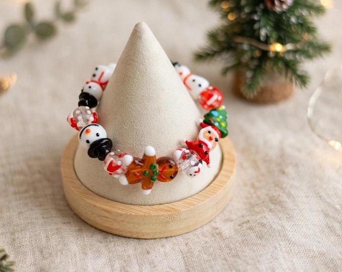 Lampwork Glass Christmas Bracelet:  Holiday  Jewelry Stretch Bracelet |