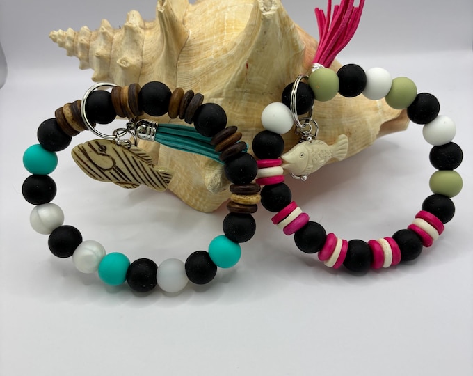 Beach Theme  Beaded Wristlet Keychain  | Keychain with Silicone and Bonefish Charm | Keychain | Key Fob | Wristlet | Cruise