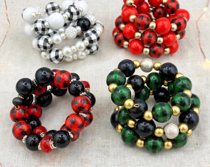 Christmas Buffalo Plaid Bead Bracelet |  Christmas Bracelet | Holiday Bracelet | Memory Wire Bracelet | Multi Strand | Large Wood Beads